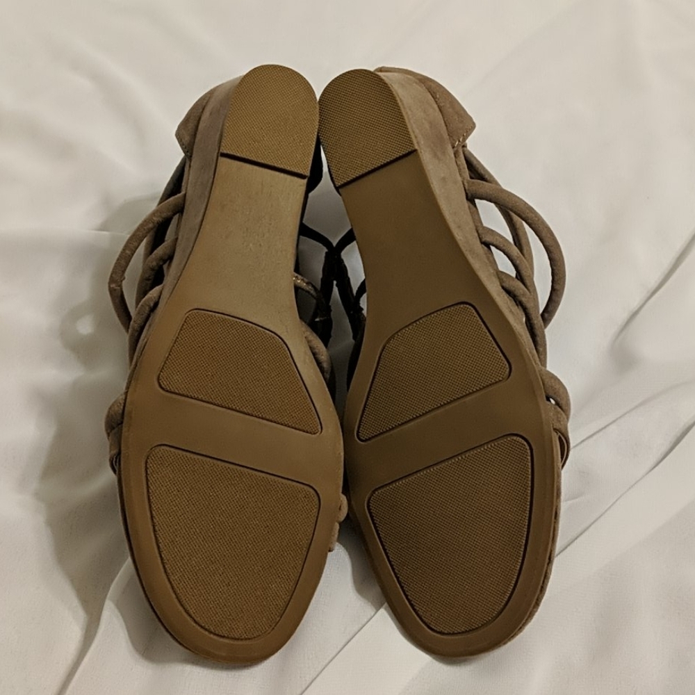 Shoes - Picture 3 of 5